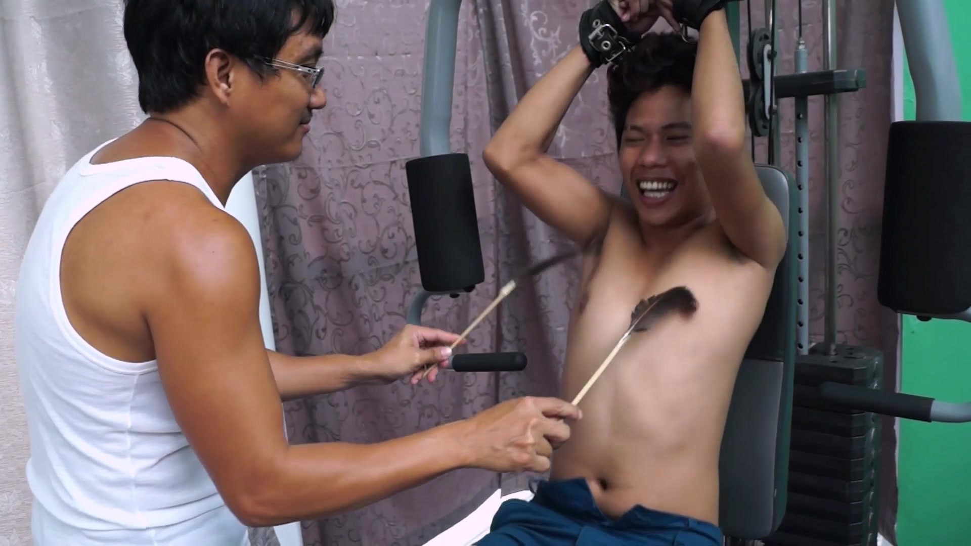 Idol's Ticklish Training